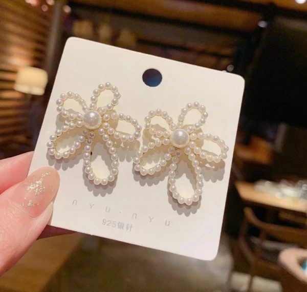 Korean Pearls Flower Earrings