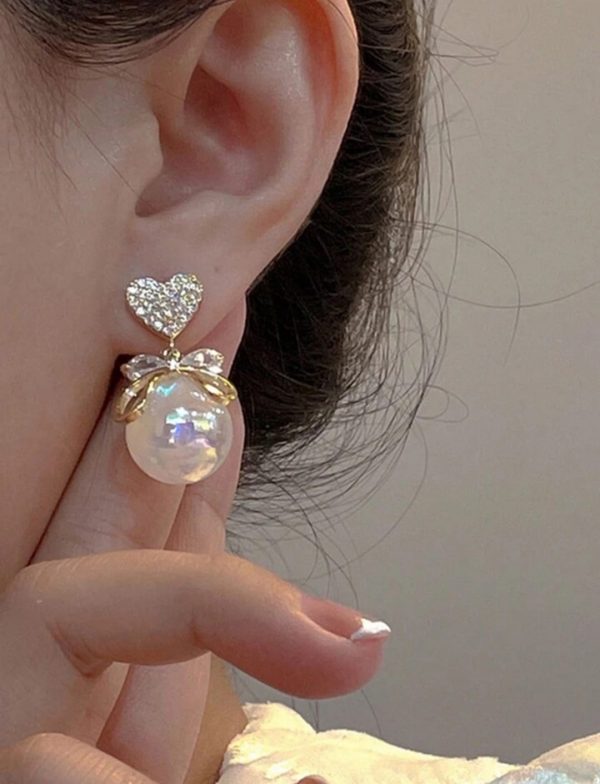 Trending Heart Bow Earrings