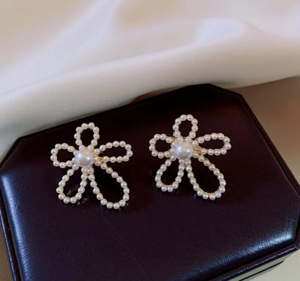 Korean Pearls Flower Earrings