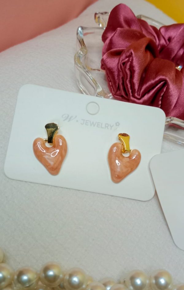 Combo of 3 set 2 earrings & scrunchies