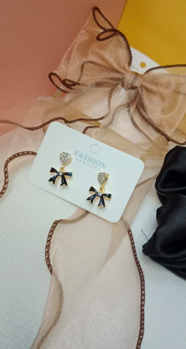 Combo of 3 set bow earrings , scrunchies & bow