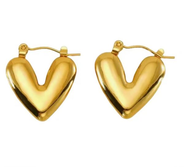 Dainty Heart Earrings