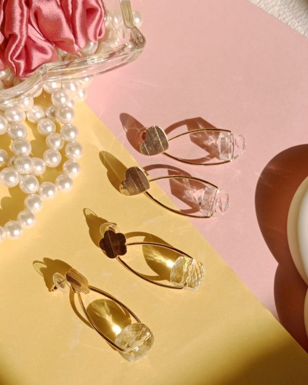 Heart-shaped drop earrings gold-toned