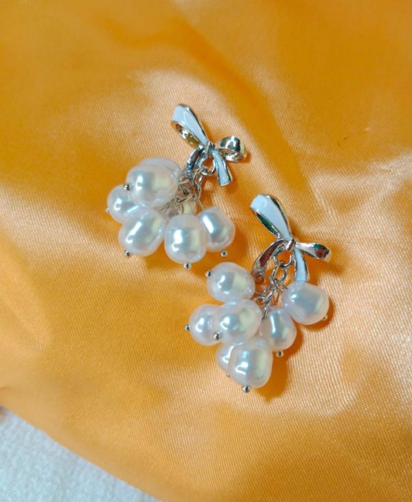 Bows Pearls Earring Stillness