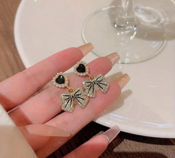 Black Heart Bow Drop Earrings