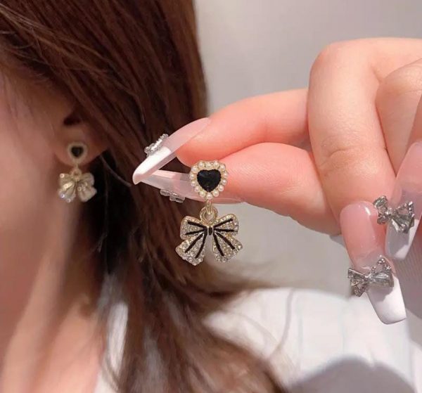 Black Heart Bow Drop Earrings