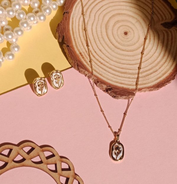 Gold Plated Anti Tarnish Rose Themed Necklace With Earring